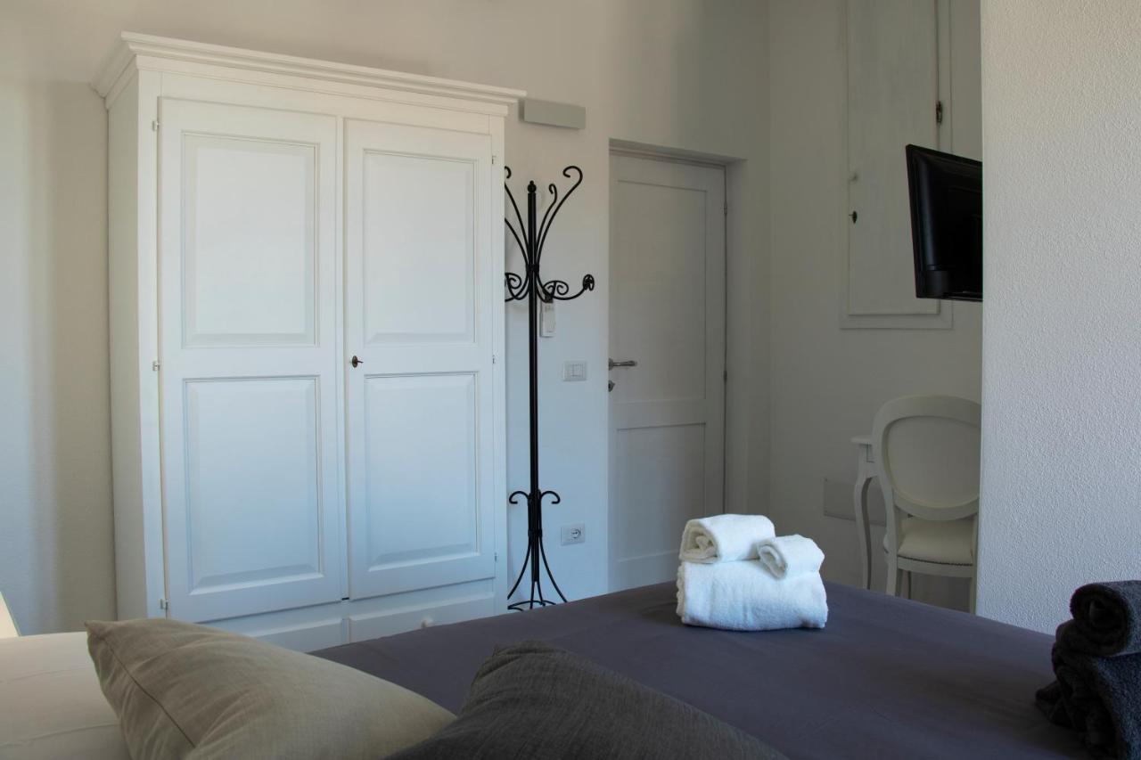 Bed & Breakfast Zia Menga - Luogosanto Sardinia Exterior foto